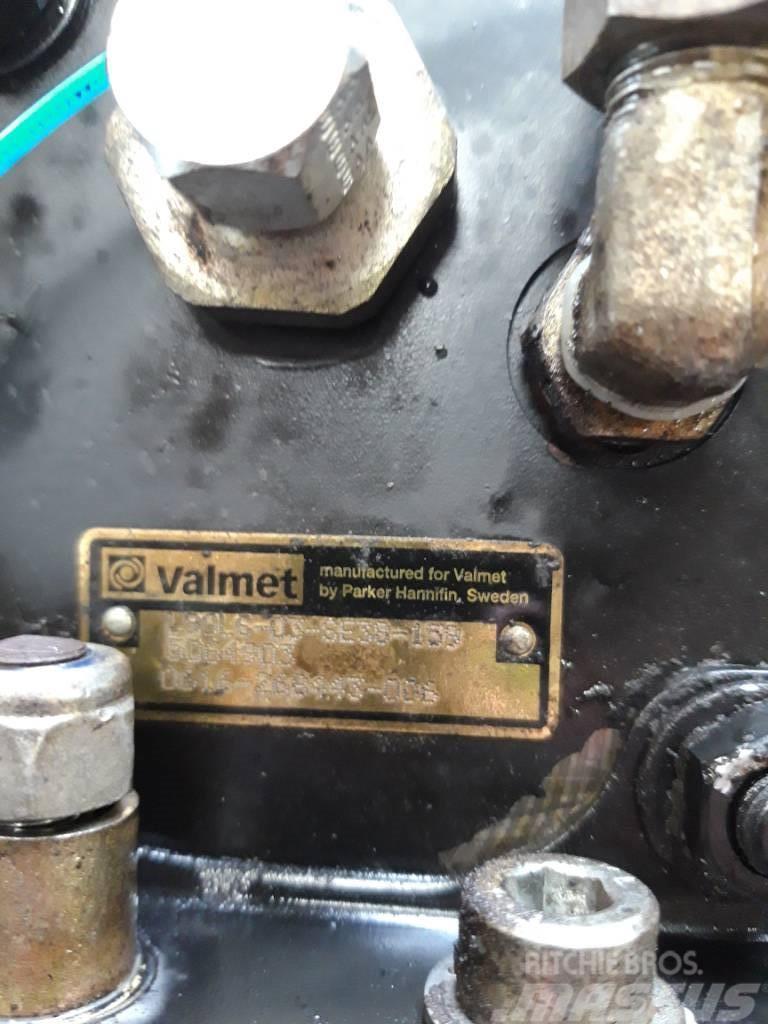 Valmet 901.3 CHASSIS VALVE BANK Hydraulics