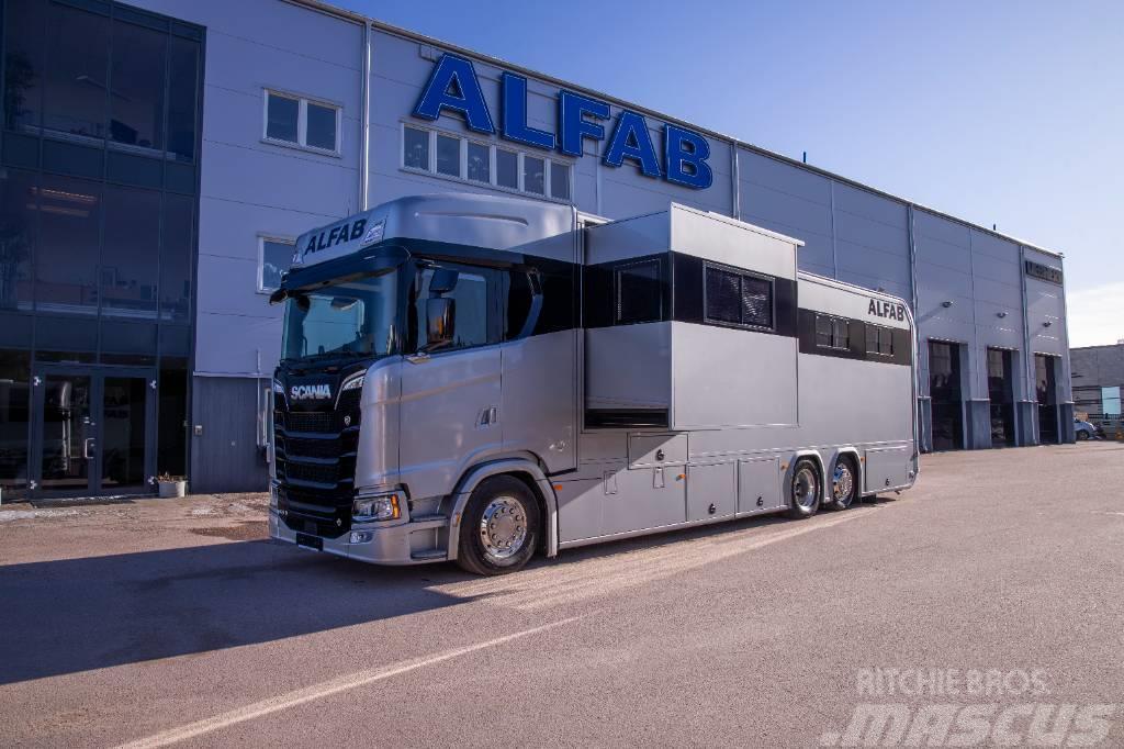 Scania V8 Hästlastbil med uppskjut och utskjut ALFAB Limi Livestock carrying trucks