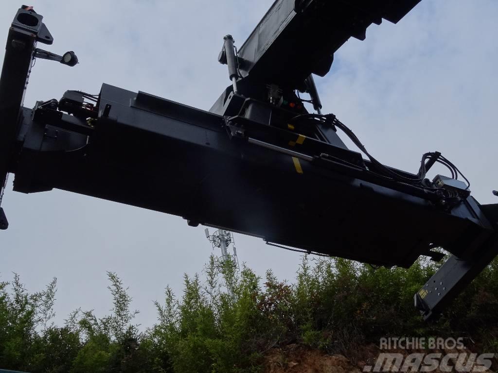 Maximal CRS4532 Reachstackers