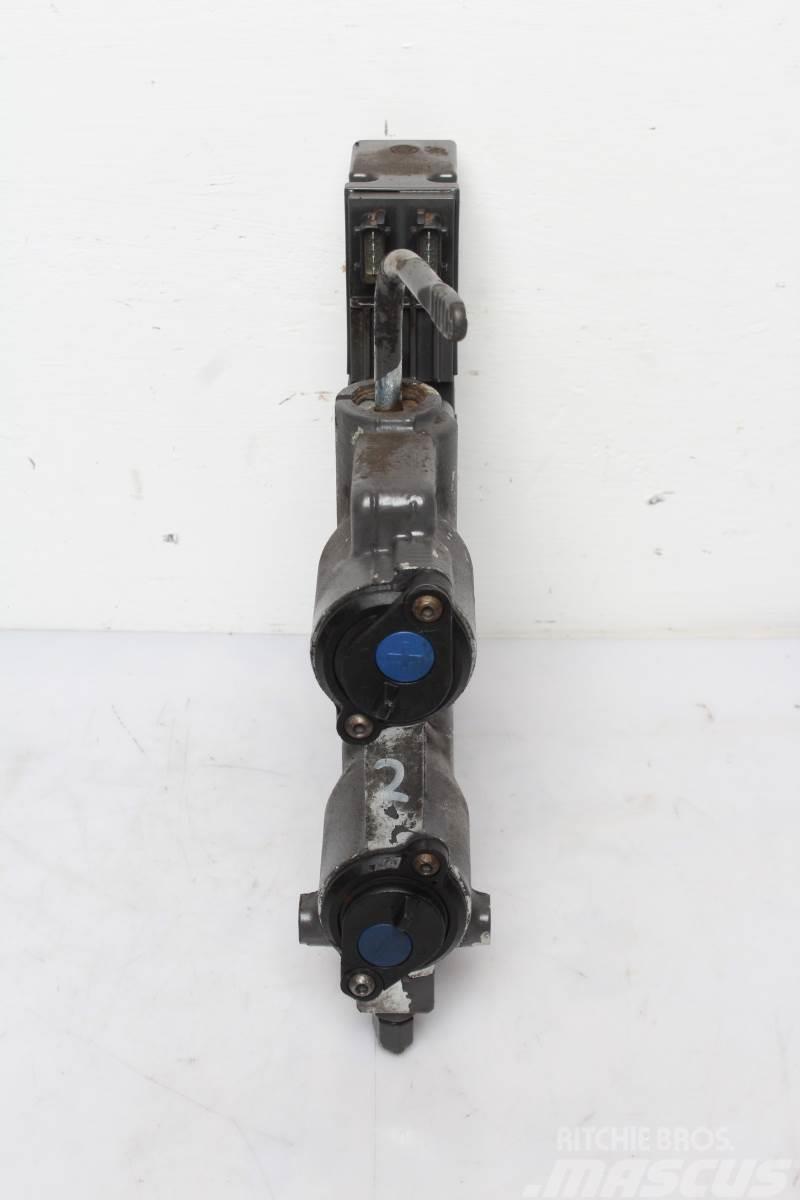 Valtra S374 Remote control valve Hydraulics