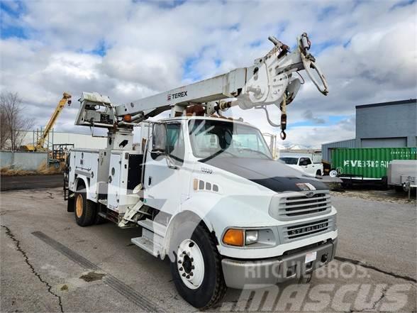  TELELECT COMMANDER 4047 Truck mounted aerial platforms