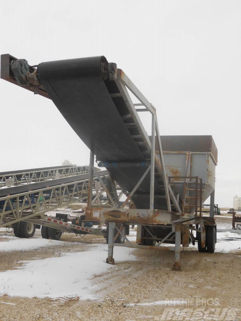 Clemro 4220 Bins and hoppers