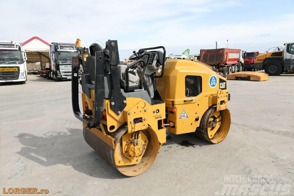 CAT CB 2.7 Twin drum rollers