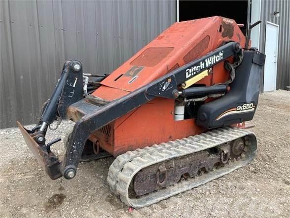 Ditch Witch SK650 Skid steer loaders