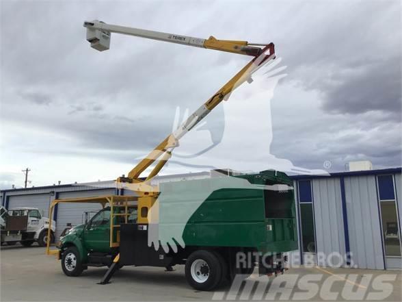  HI RANGER XT55 Truck mounted aerial platforms