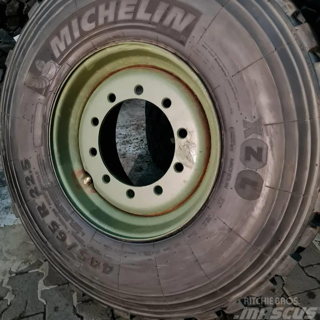  14.00x22.5b 14x22.5 (18R22.5 445/65R22.5) Stahlfel Tyres, wheels and rims