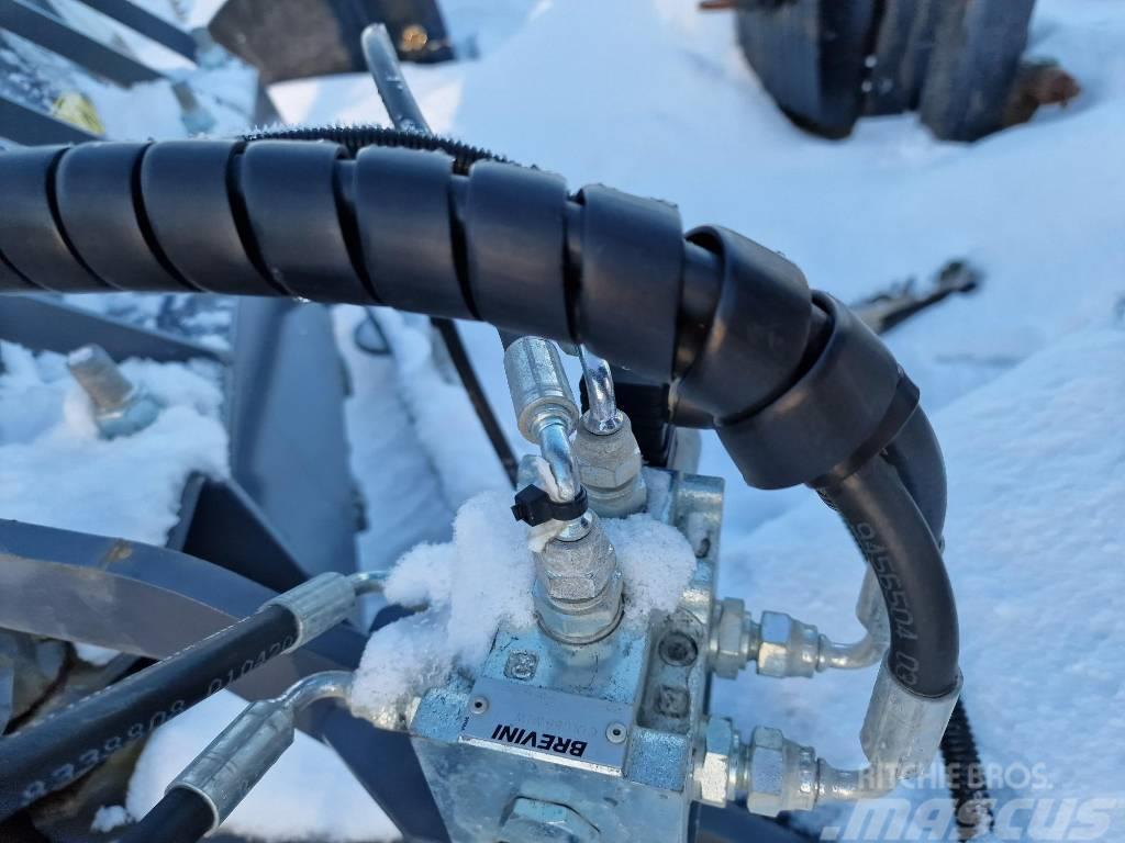 Siringe T2400 Snow blades and plows