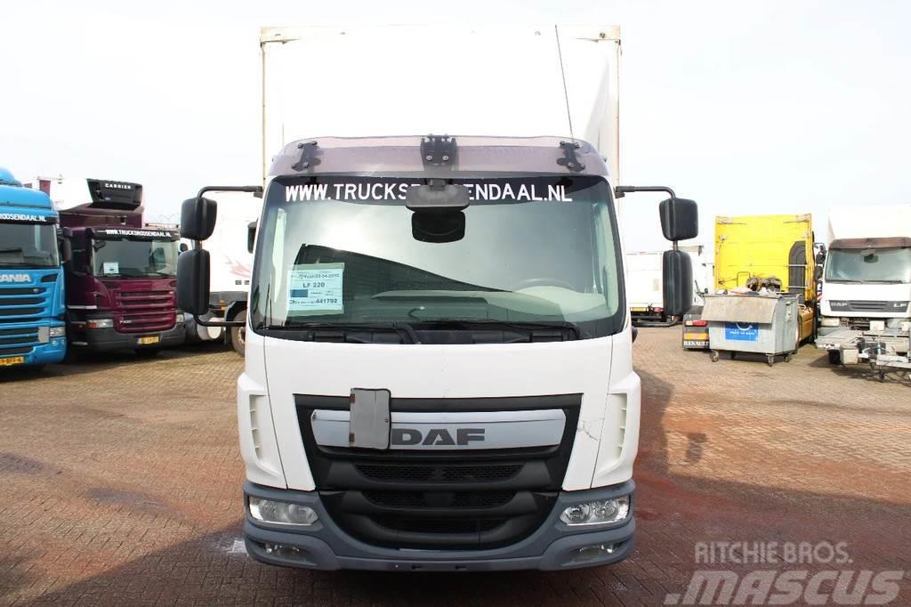 DAF LF 220 + 12T + MANUAL + EURO 6 Tautliner/curtainside trucks