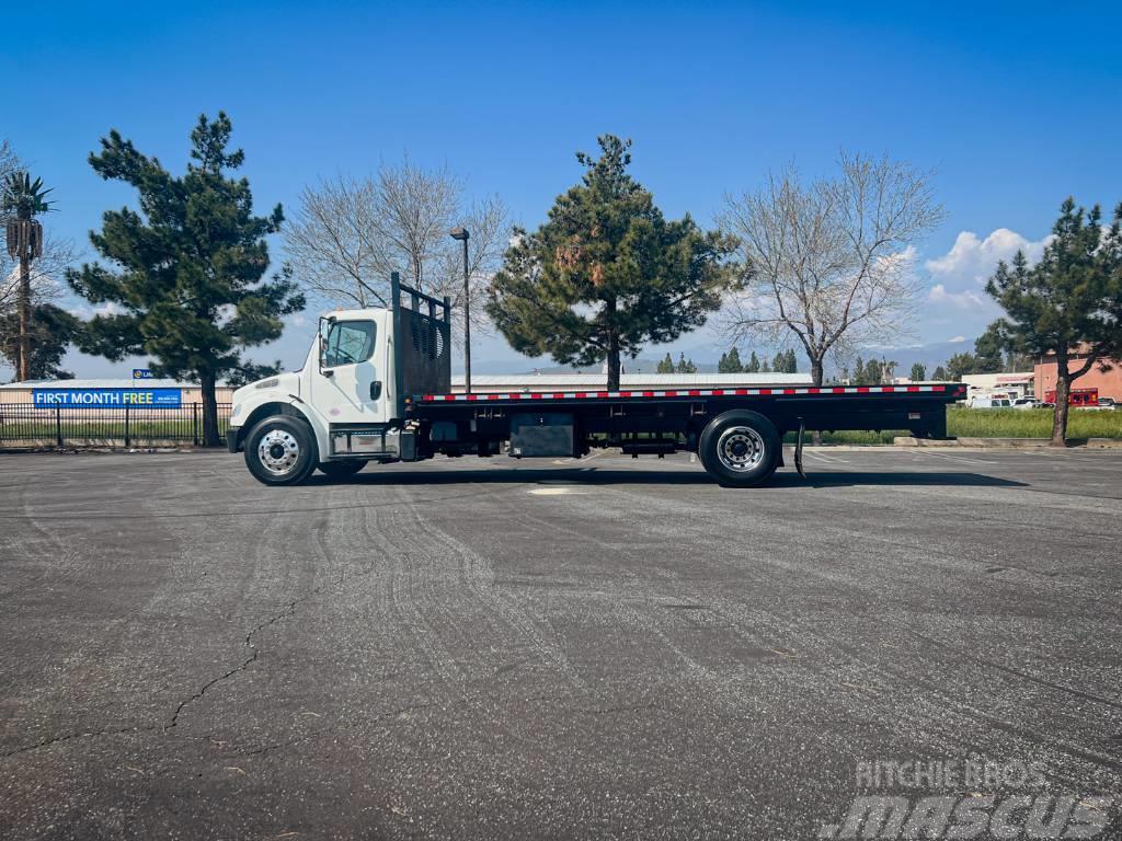 Freightliner Business Class M2 106 Flatbed/Dropside trucks