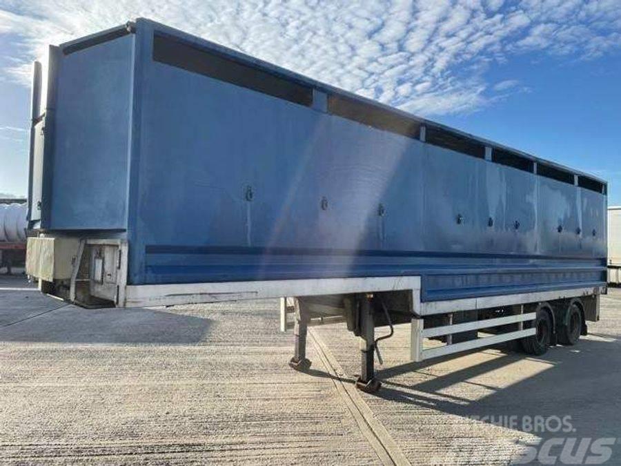AHP LIVESTOCK TRAILER Livestock carrying trailers