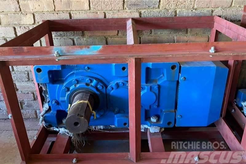Sumitomo Industrial Gearbox 55kW Ratio 28 to 1 Other trucks