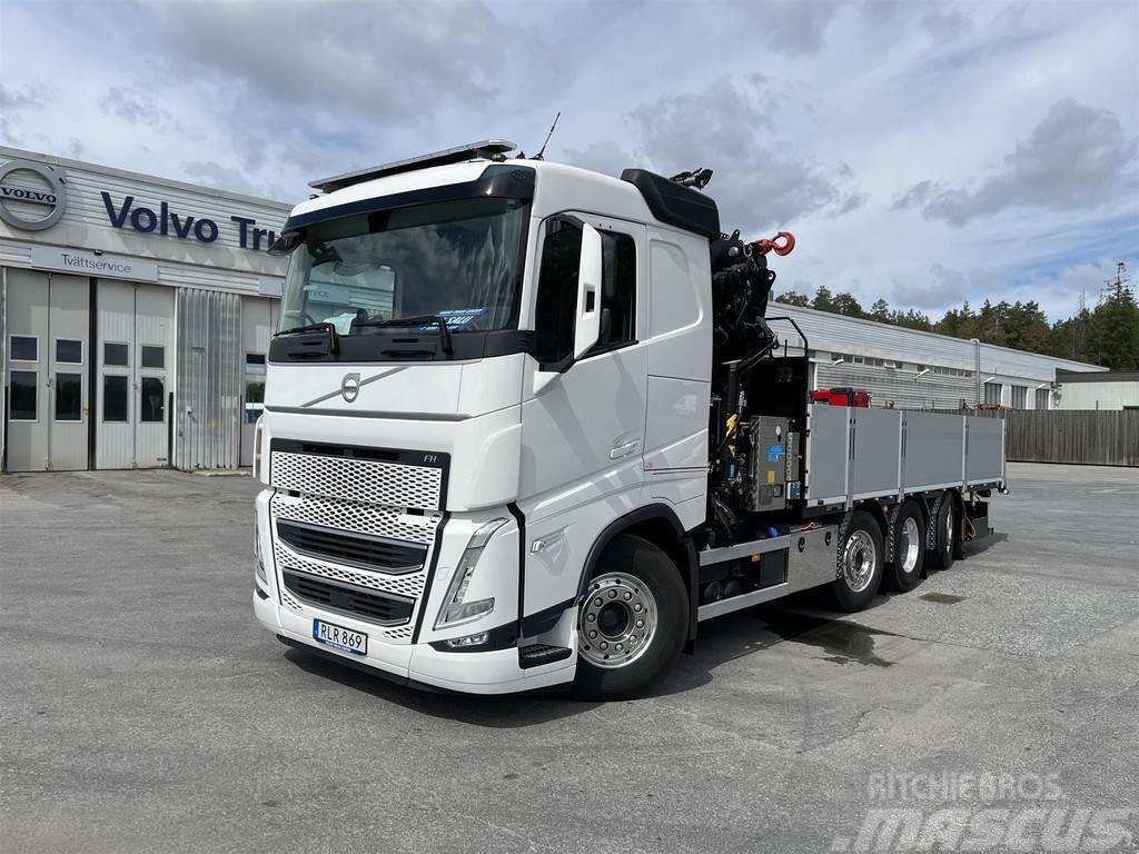 Volvo FH Ny större brädgårdsbil 8x2 39 tons kran Flatbed/Dropside trucks