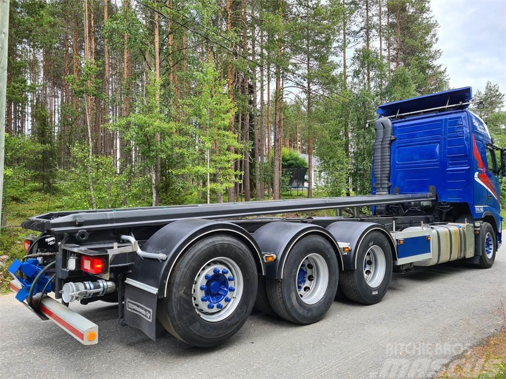 Volvo FH500 8x4 Tridem Demountable trucks