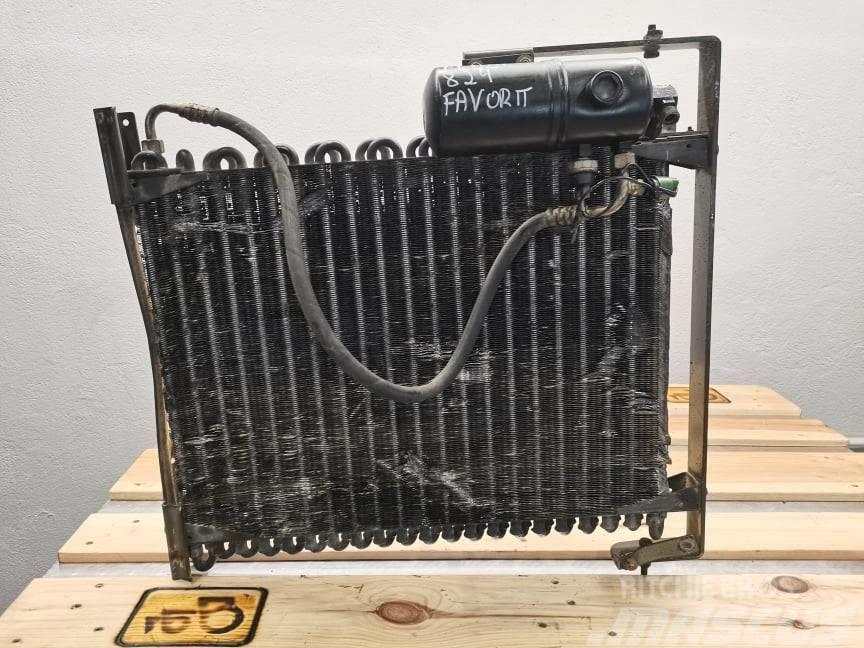Fendt 926 Favorit {radiator conditioning Radiators