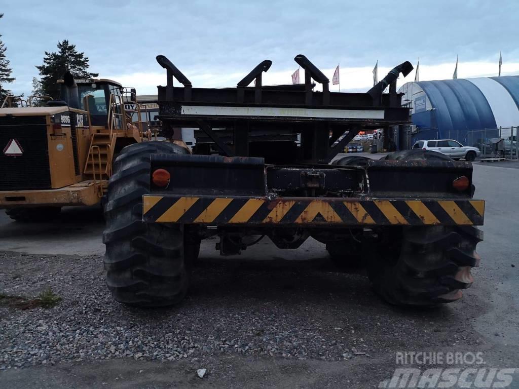 Terberg Pipecarrier 8×8×8 Specialized haulers