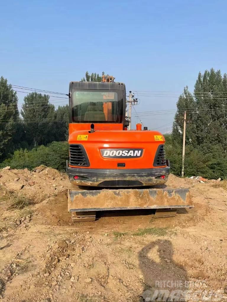 Doosan DX60 Mini excavators < 7t