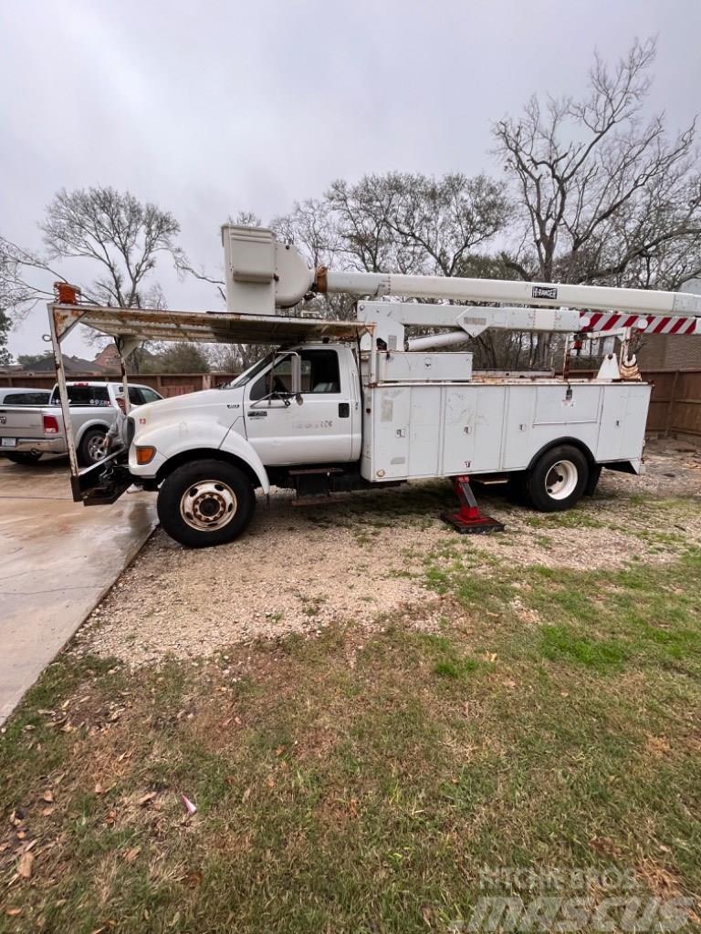 Ford F 750 Truck mounted aerial platforms