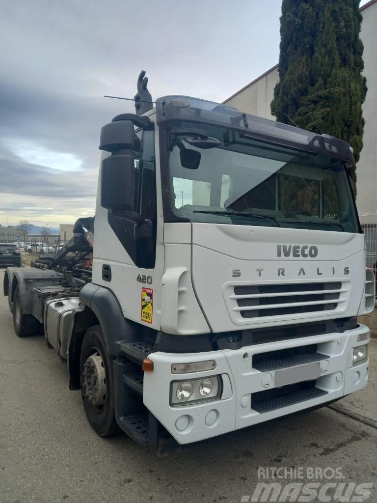 Iveco STRALIS AD260S42 6X2 Shipping containers