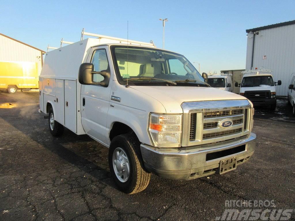 Ford Econoline E-350 Recovery vehicles