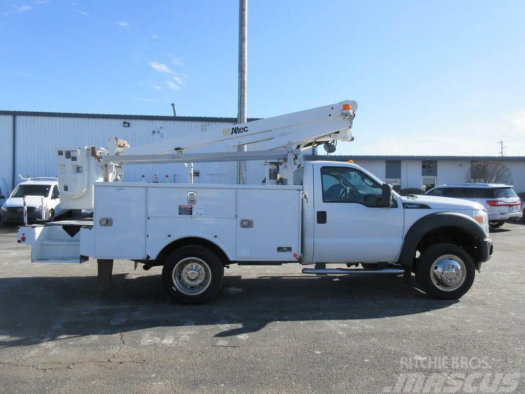 Ford Super Duty F-450 Truck mounted aerial platforms