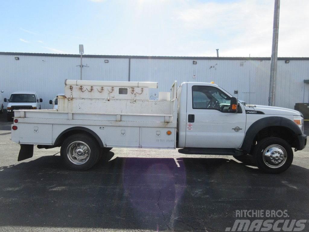 Ford Super Duty F-550 Recovery vehicles