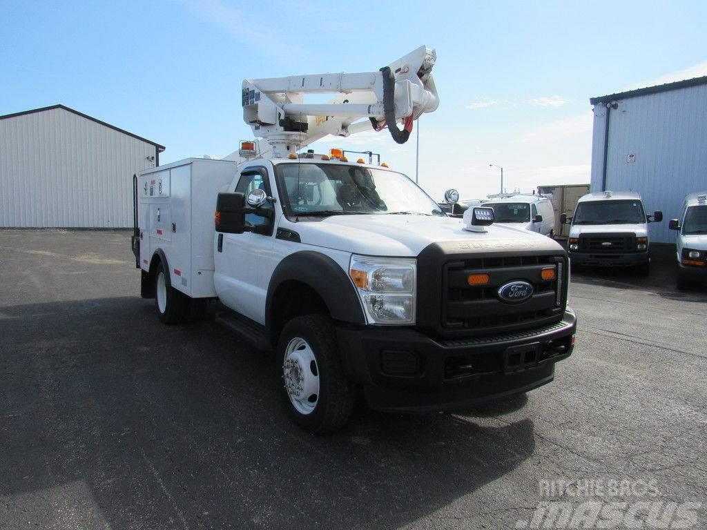 Ford Super Duty F-550 Truck mounted aerial platforms