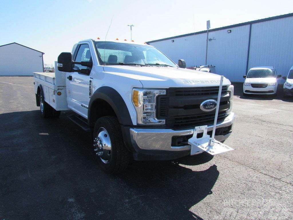 Ford Super Duty F-550 Recovery vehicles
