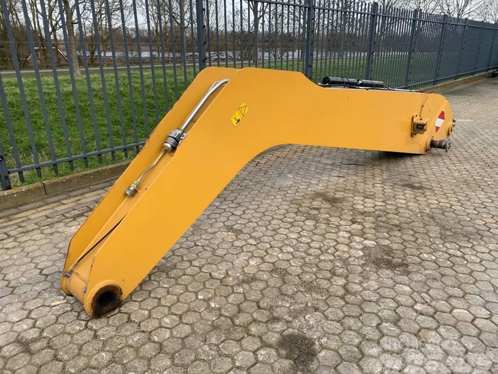 CAT MH 3024 material handler boom and stick TLB's