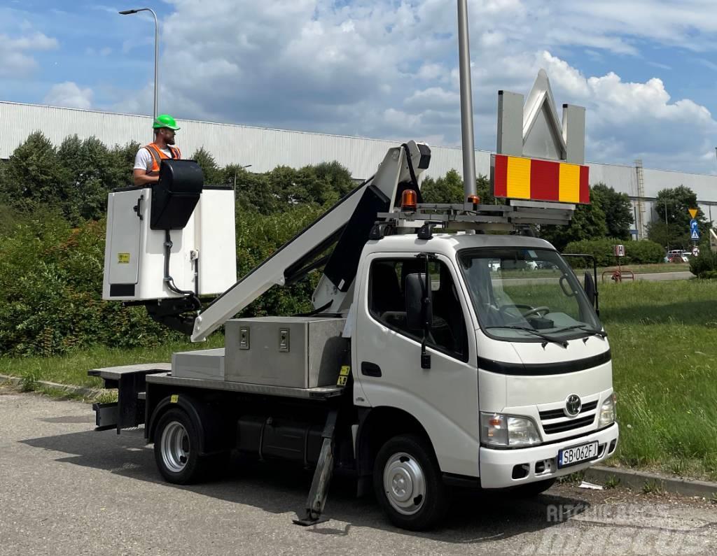 VERSALIFT Refurbished LT-110-TB Truck mounted aerial platforms