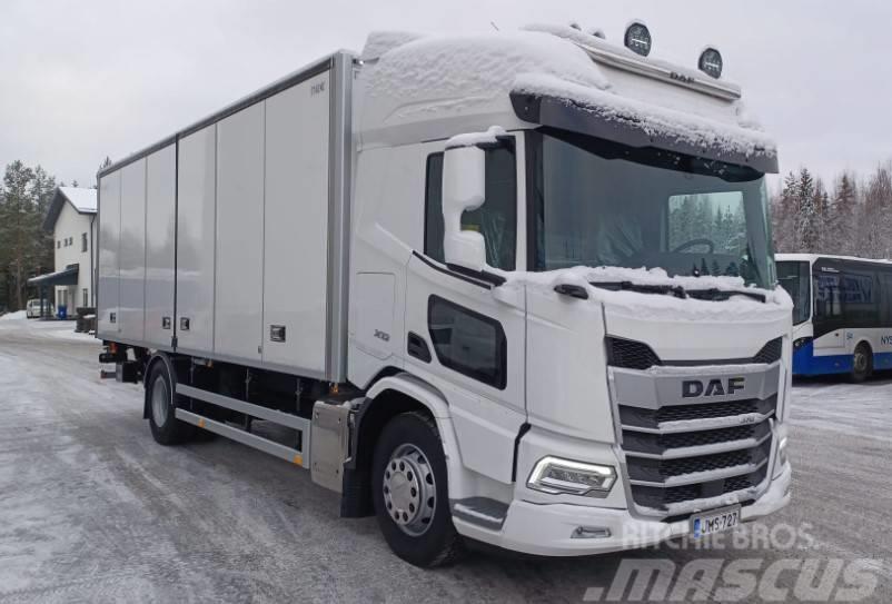 DAF XD 370 FA Kokosivuaukeava kori Van Body Trucks