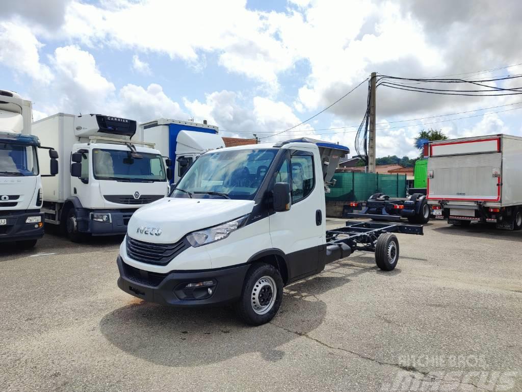 Iveco DAILY 35S16 Chassis Cab trucks