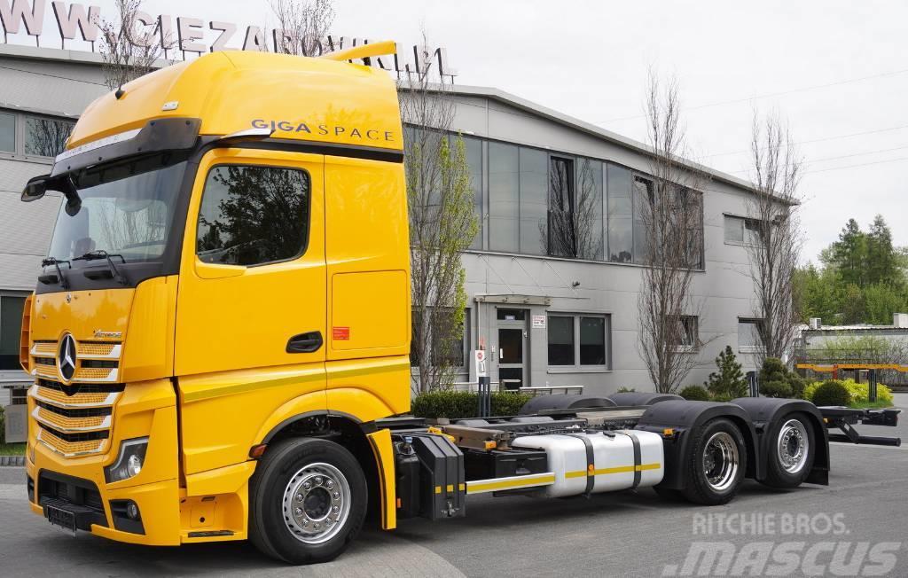 Mercedes-Benz Actros 2542 L Containerframe/Skiploader trucks