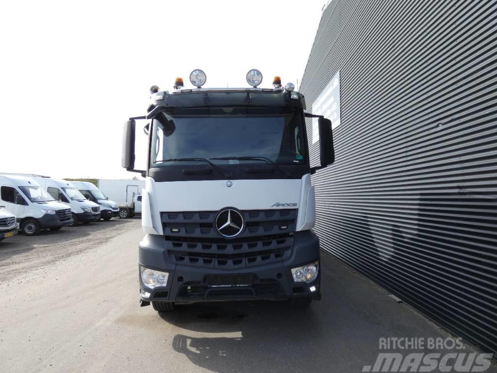 Mercedes-Benz Arocs 3251 Crane trucks