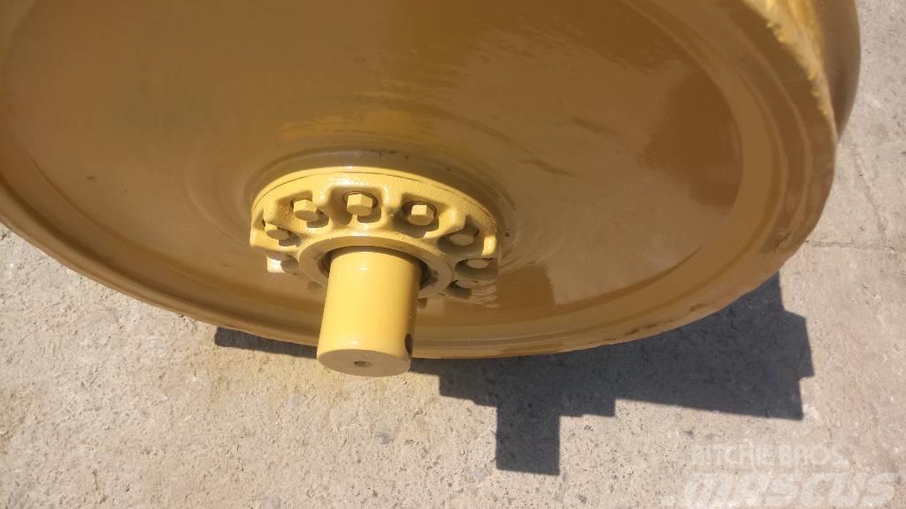  Idler ( Τεμπέλης) for Caterpillar D6H,D6R Tracks, chains and undercarriage