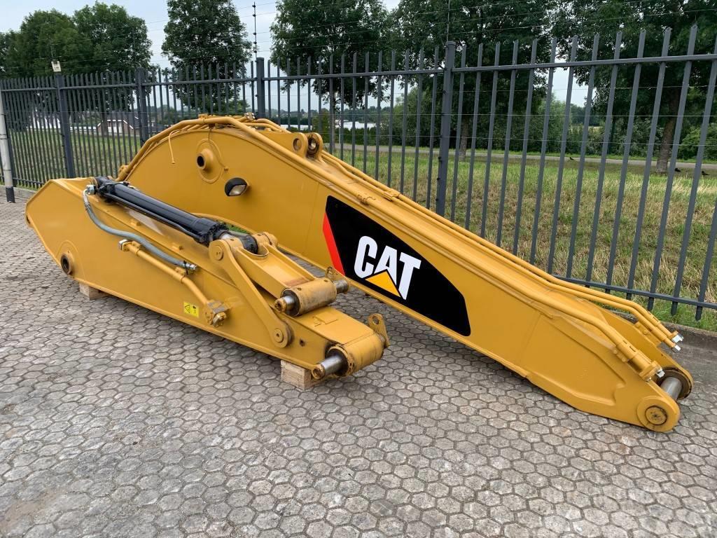 CAT 320 | 323 standard boom and stick TLB's