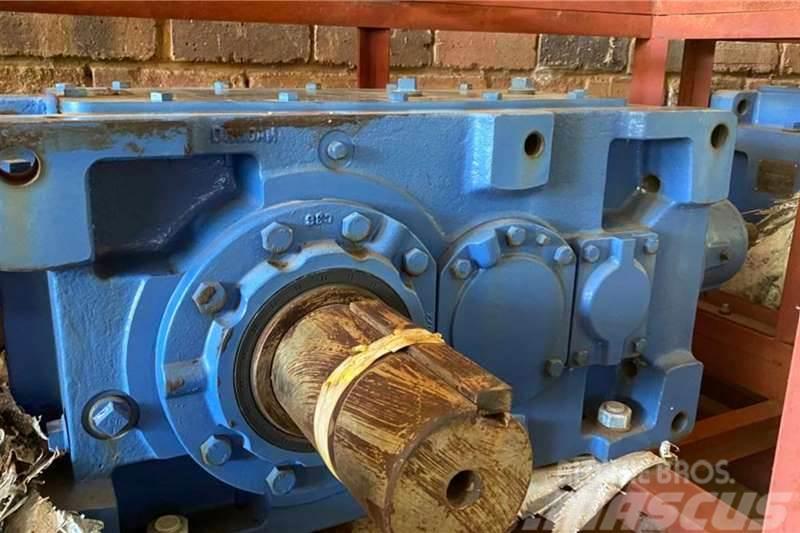 Sumitomo Industrial Gearbox 37kW Ratio 28 to 1 Other trucks