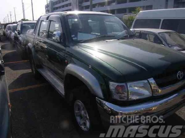 TOYOTA HILUX DOUBLE CABIN Cars