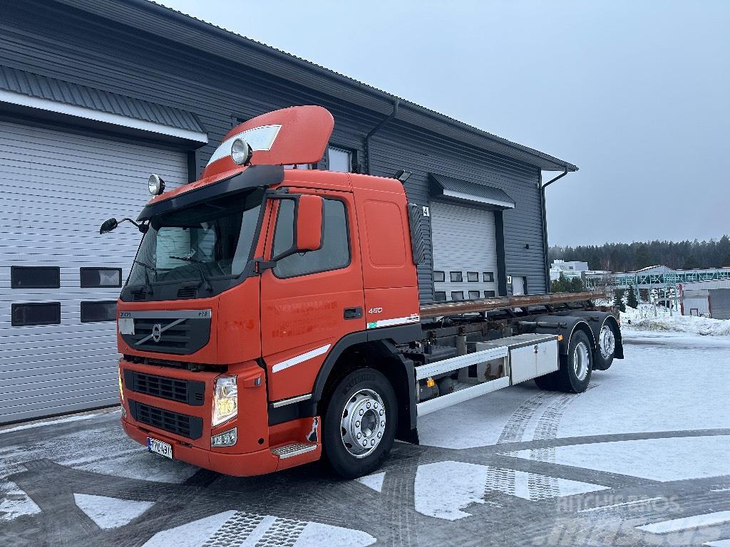 Volvo FM11 6X2 Containerframe/Skiploader trucks