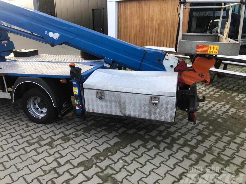 Renault Maxity 130.35 Truck mounted aerial platforms