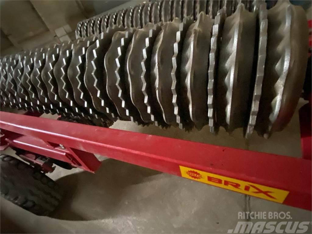 Brix Walzenzug 9m Farming rollers
