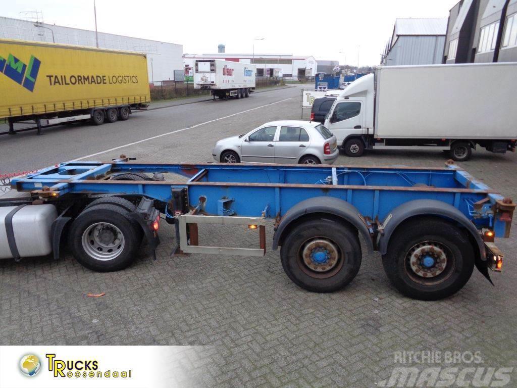 Renders Euro 700 + 2 Axle Containerframe/Skiploader semi-trailers