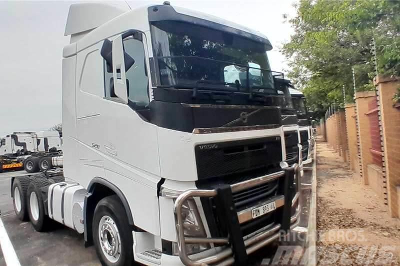 Volvo FH (4) 520 6x4 SLEEP H/RED Other trucks