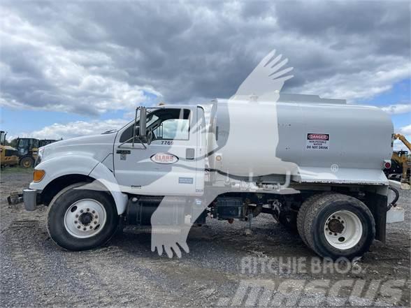 Ford F750 XL Water tankers