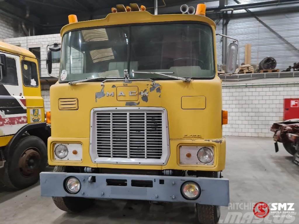 Mack F 700 francais/french Truck Tractor Units
