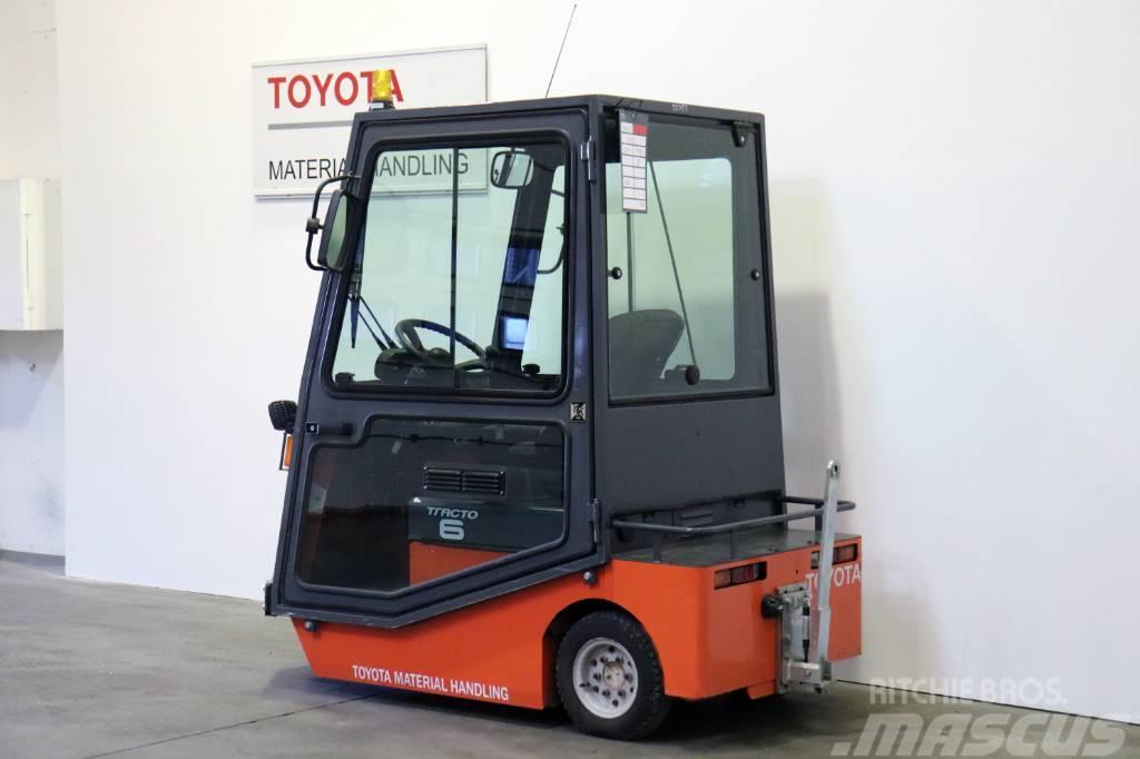 Toyota CBT6 Towing truck