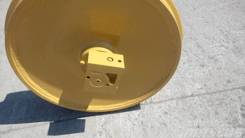  Idler (Τεμπέλης) for Caterpillar D8 Tracks, chains and undercarriage