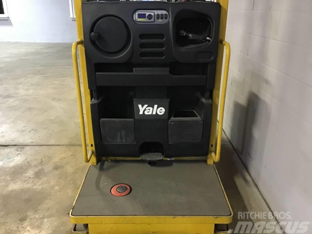 Yale OS030EFN24TE95 Medium lift order picker