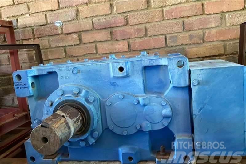 Sumitomo Industrial Gearbox 45kW Ratio 35.5 to 1 Other trucks