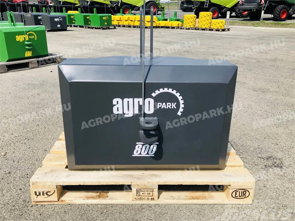  800 kg front hitch weight, in gray color Front weights