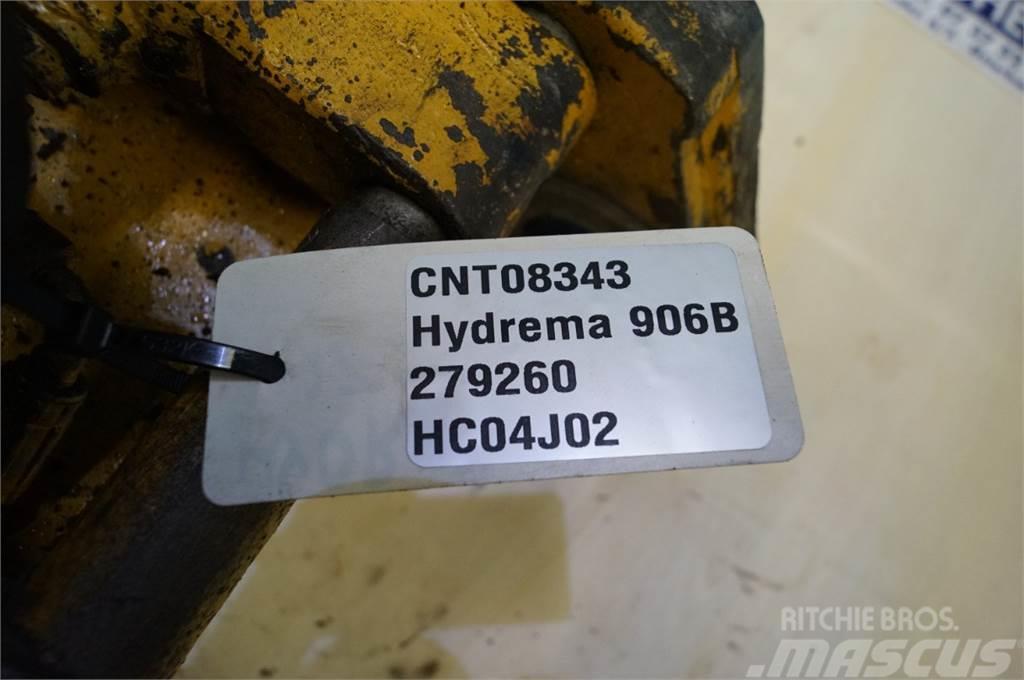 Hydrema 906B Quick connectors